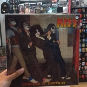 KISS - DRESSED TO DESTROY