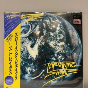 STRATUS - TROWING SHAPES