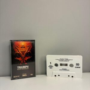 TRIUMPH - NEVER SURRENDER