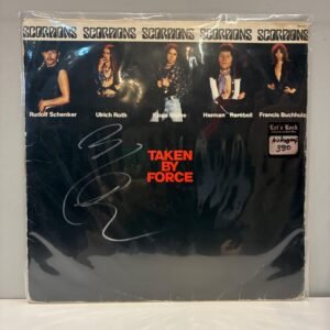 SCORPIONS - TAKEN BY FORCE (AUTOGRAFO ULI JON ROTH)