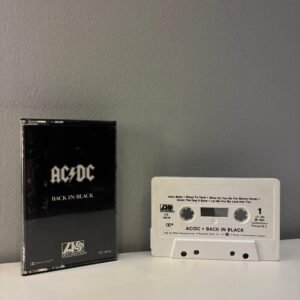 AC/DC - BACK IN BLACK
