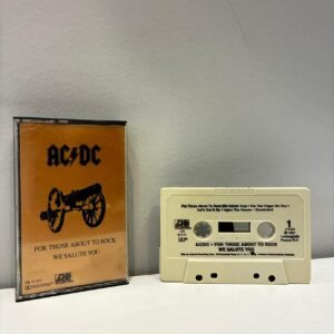AC/DC - FOR THOSE ABOUT TO ROCK (WE SALUTE YOU)