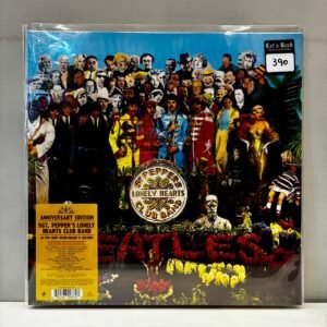 THE BEATLES - SGT PEPPER'S LONELY HEARTS CLUB BAND