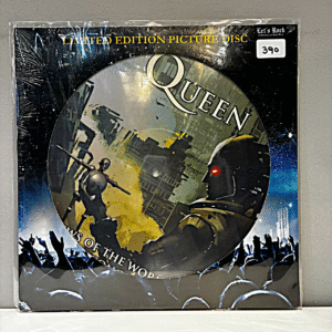 QUEEN - NEWS OF THE WORLD IN CONCERT