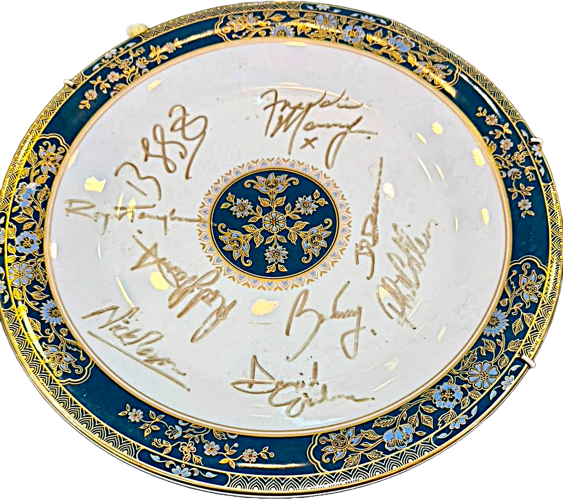 PRATO COMEMORATIVO OFICIAL - BPI BRIT AWARDS 1990 (AUTOGRAFADO)