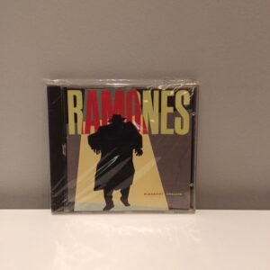 RAMONES - PLEASANT DREAMS
