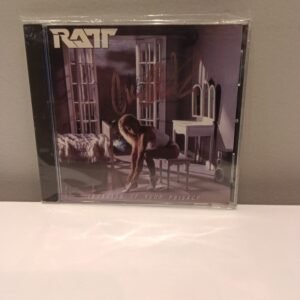 RATT - INVASION OF YOUR PRIVACY (AUTOGRAFADO)