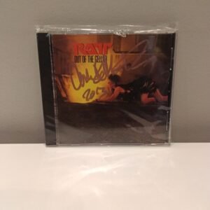 RATT - OUT OF THE CELLAR (AUTOGRAFADO)