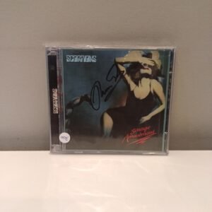 SCORPIONS - SAVAGE AMUSEMENT (AUTOGRAFADO)