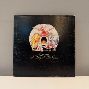 QUEEN - A DAY AT THE RACES