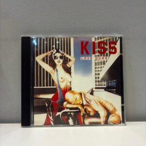 KISS - LOVE GUNS