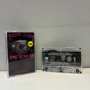 TWISTED SISTER - COME OUT AND PLAY