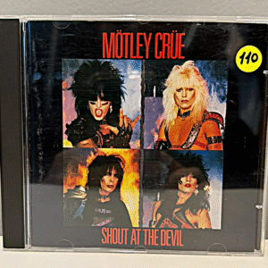 MÖTLEY CRÜE - SHOUT AT THE DEVIL